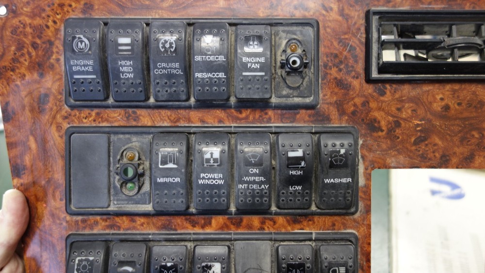 Western Star 4900 Dash Panel w Switches