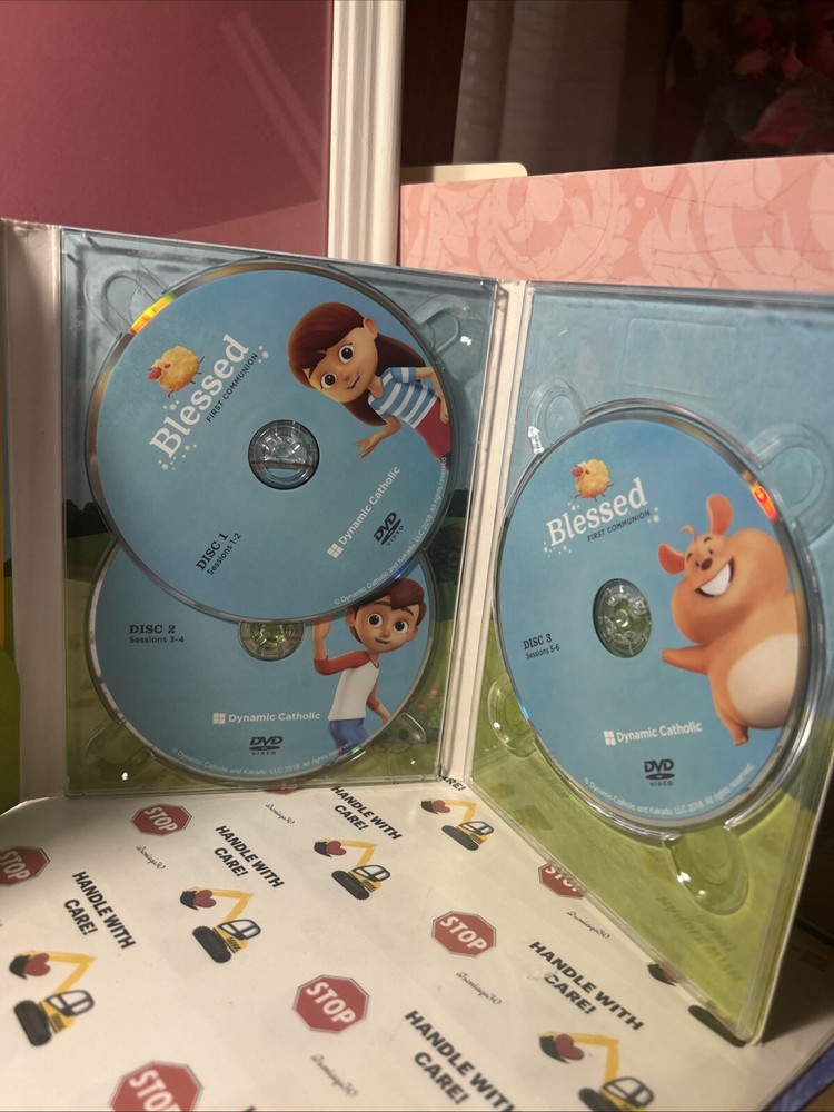 First Holy Communion Blessed Sacrament Dvd Gift Set Dynamic Catholic