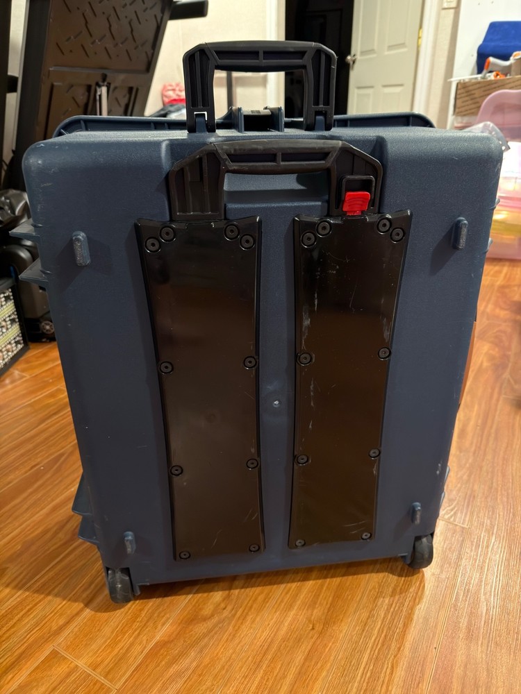 Telmax T2 17" Teleprompter w/ rolling hard case