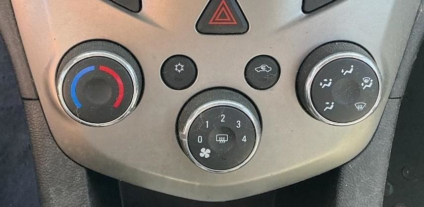 Temperature Control Graphite Silver Face Plate Opt Vmo Fits 15-16 SONIC 861101