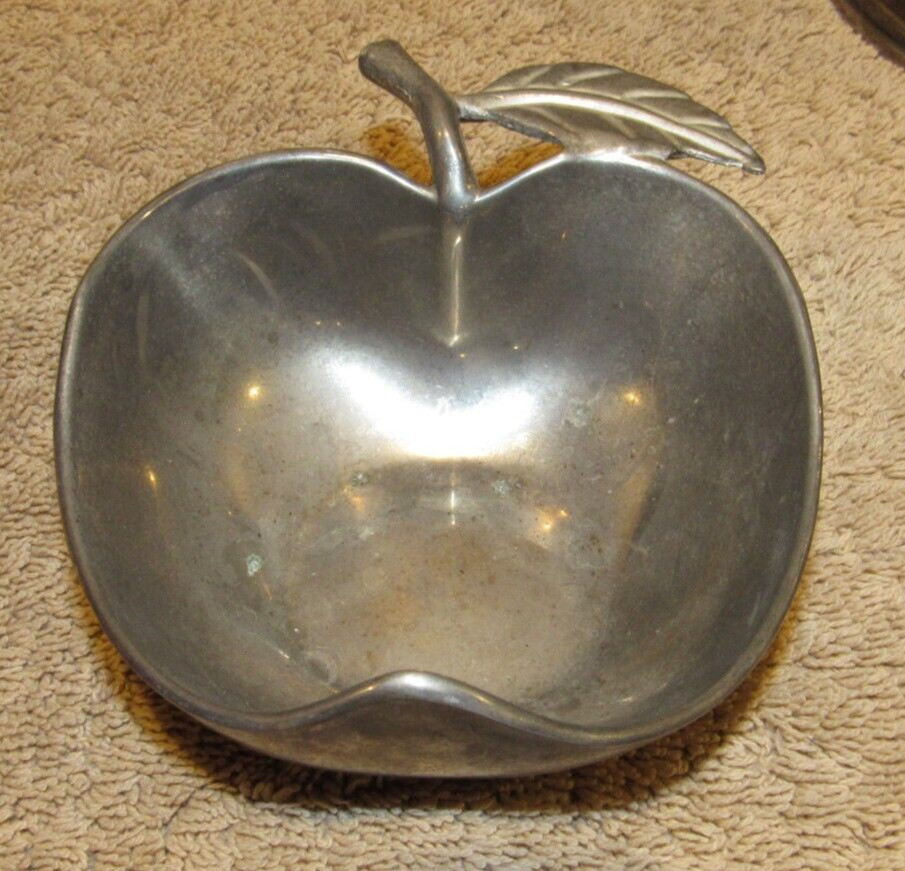 Vintage Apple Change Candy Dish Desk Bowl 4-3/4 x 4 inches