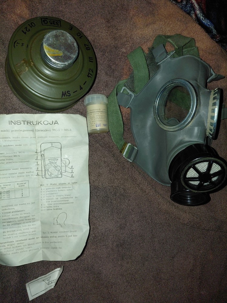 Polish MC-1 gas Mask