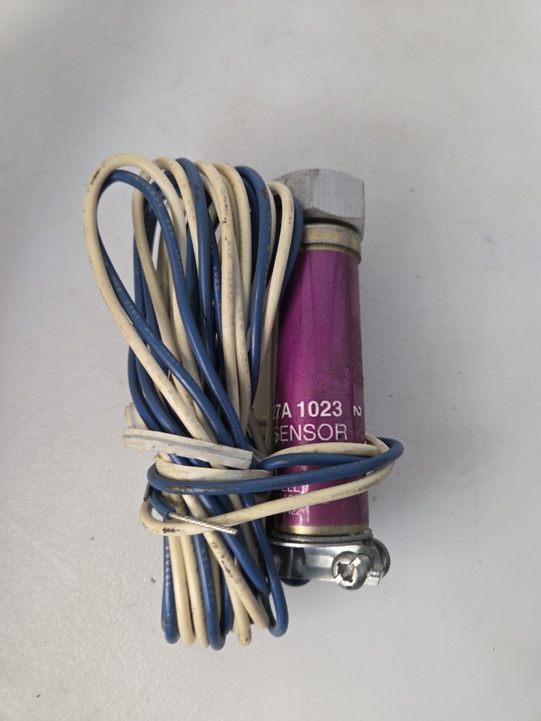 Honeywell C7027A1023 Ultraviolet Flame Sensor Old Stock