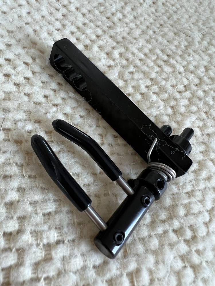 Spring Loaded Dual Prong Archery Flipper Rest