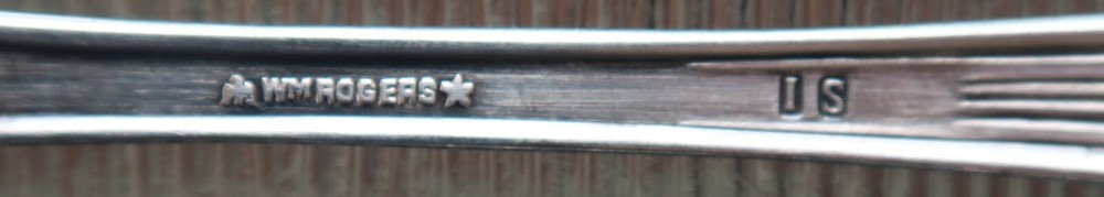 WM. ROGERS International DEVONSHIRE Soup SPOON & Teaspoon