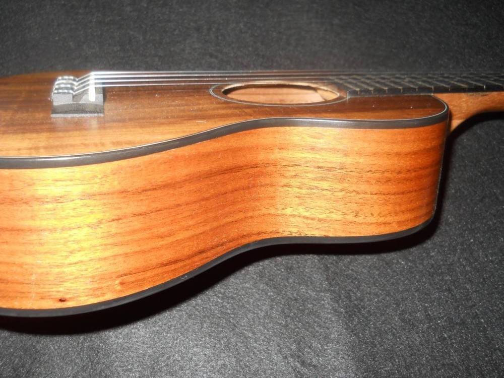 UMA Baby-T Ukulele
