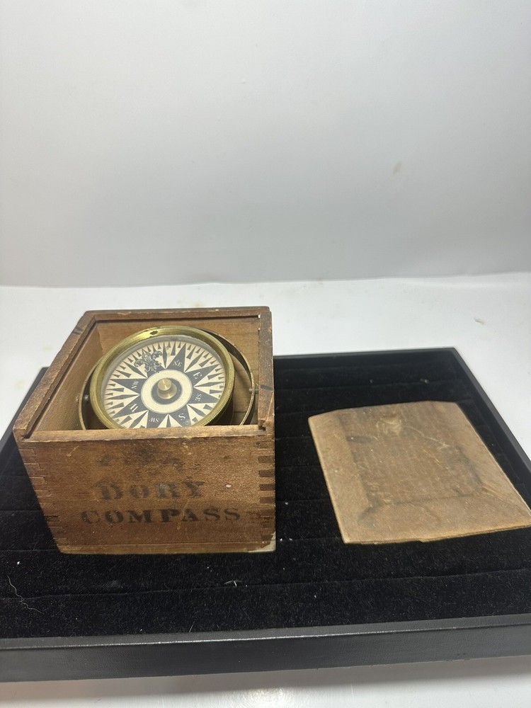 Vintage mariners Dory brass compass-ship-nautical