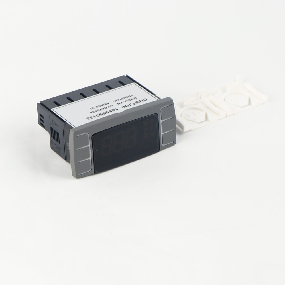 1PCS NEW Copeland XR01CX-5N8C0 Temperature Controller
