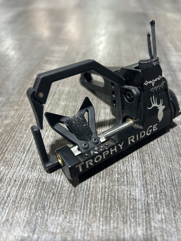 Trophy Ridge Propel Limb Driven Arrow Rest Right-Hand Open Box