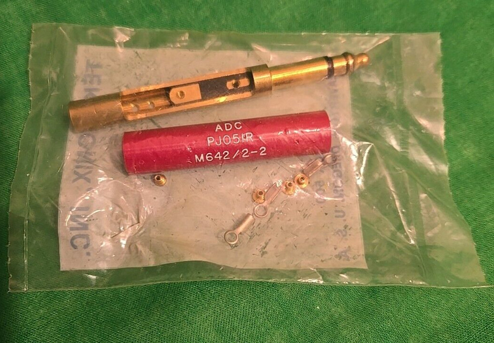 PJ051B - M642/2-2 Plug 3 conductor