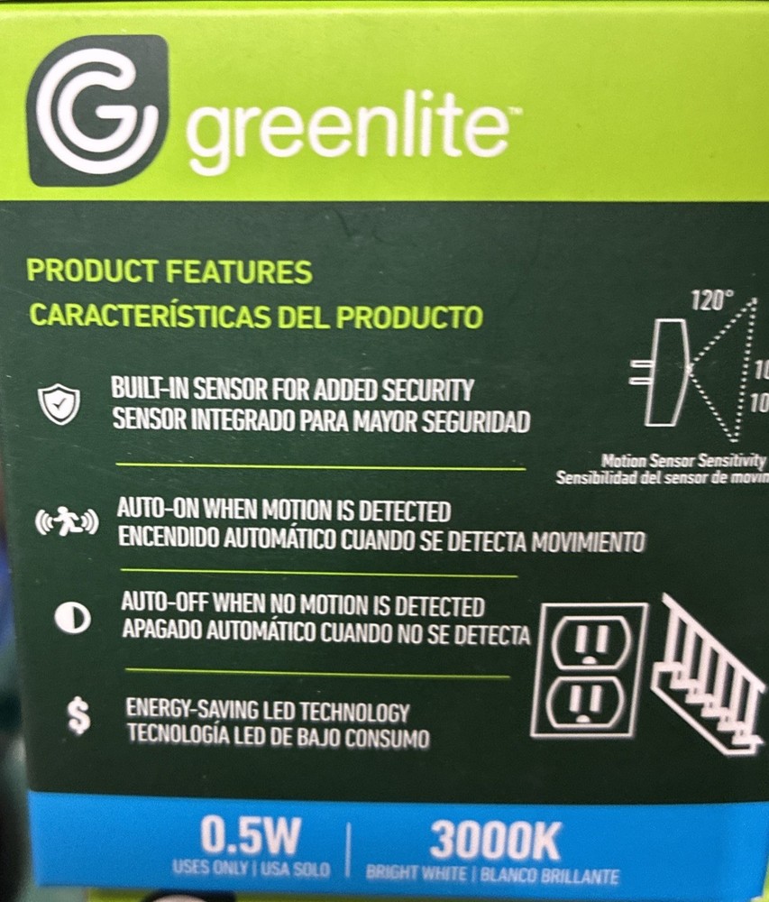 4-Pack Greenlite LED Motion Sensor Night Light Plug-In Auto - NEW