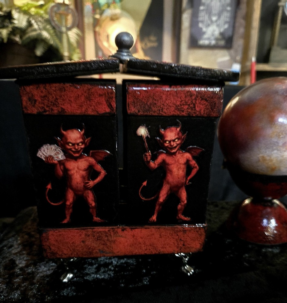 ARLEN STUDIO DIRECT. The DEVILS ORB. Limited Edition.