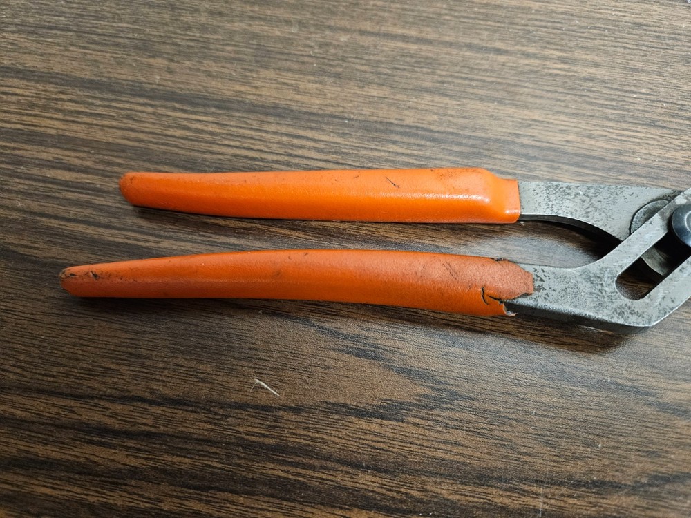 Snap-On 91ACP 9" Adjustable Joint Interlocking Channel Pliers Orange Handle