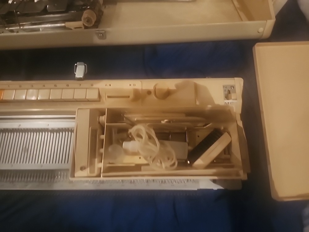 Knitting Machine Good Condition Vitinage Knitting Machine