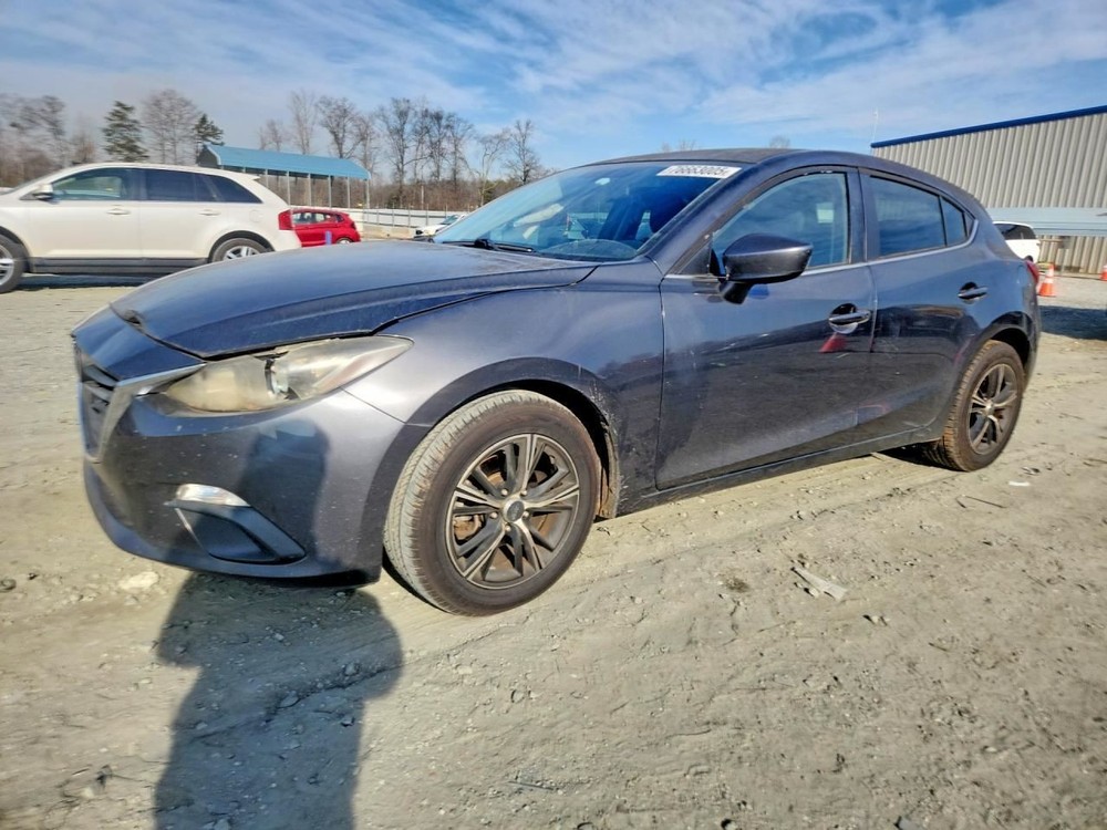 3         2014 Glove Box 5015574