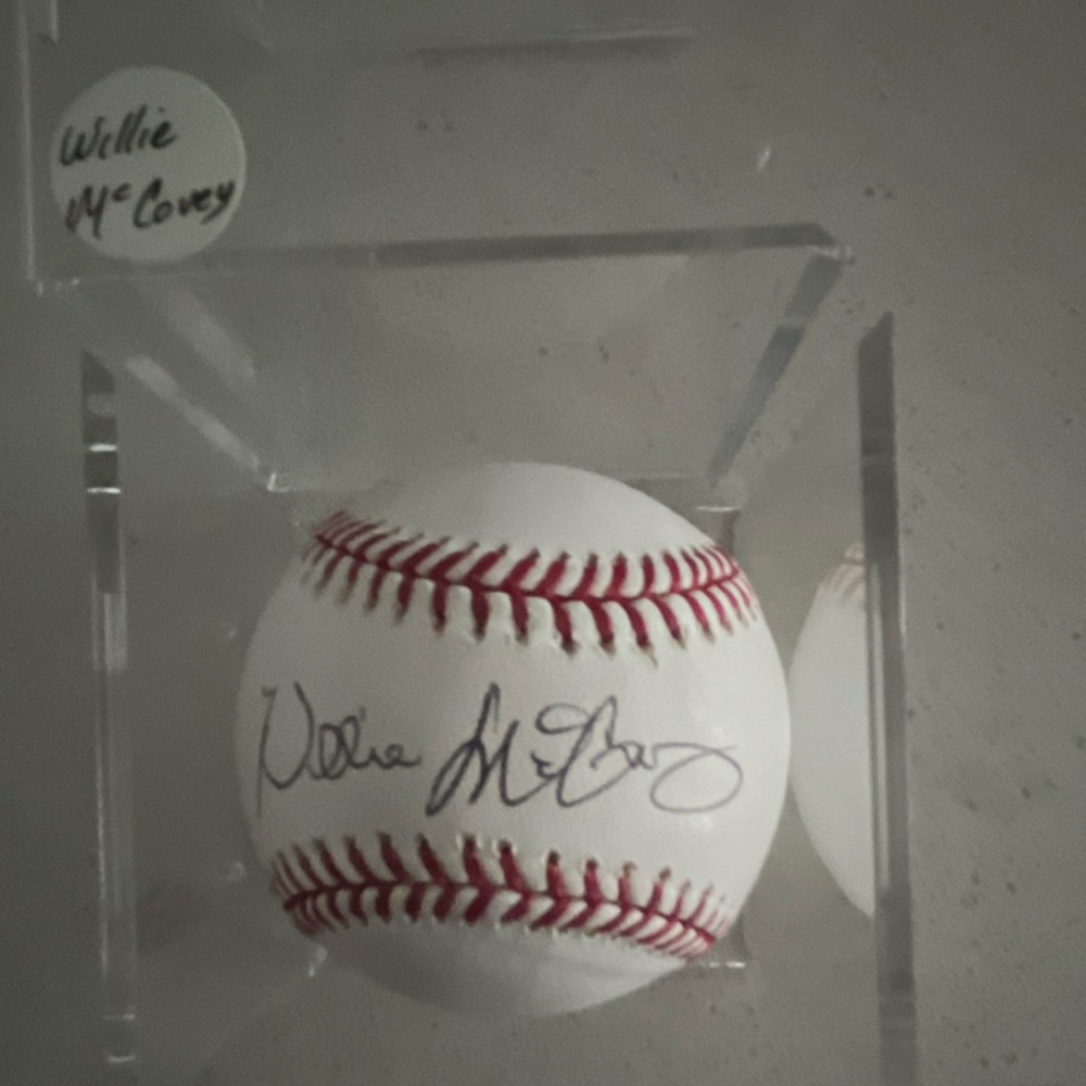 Willie McCovey Signed ML Baseball, case included