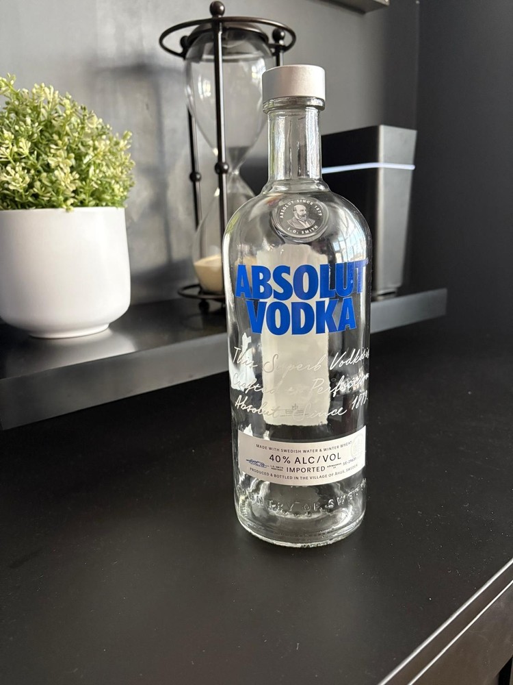 Absolut Vodka original 1ltr empty bottle