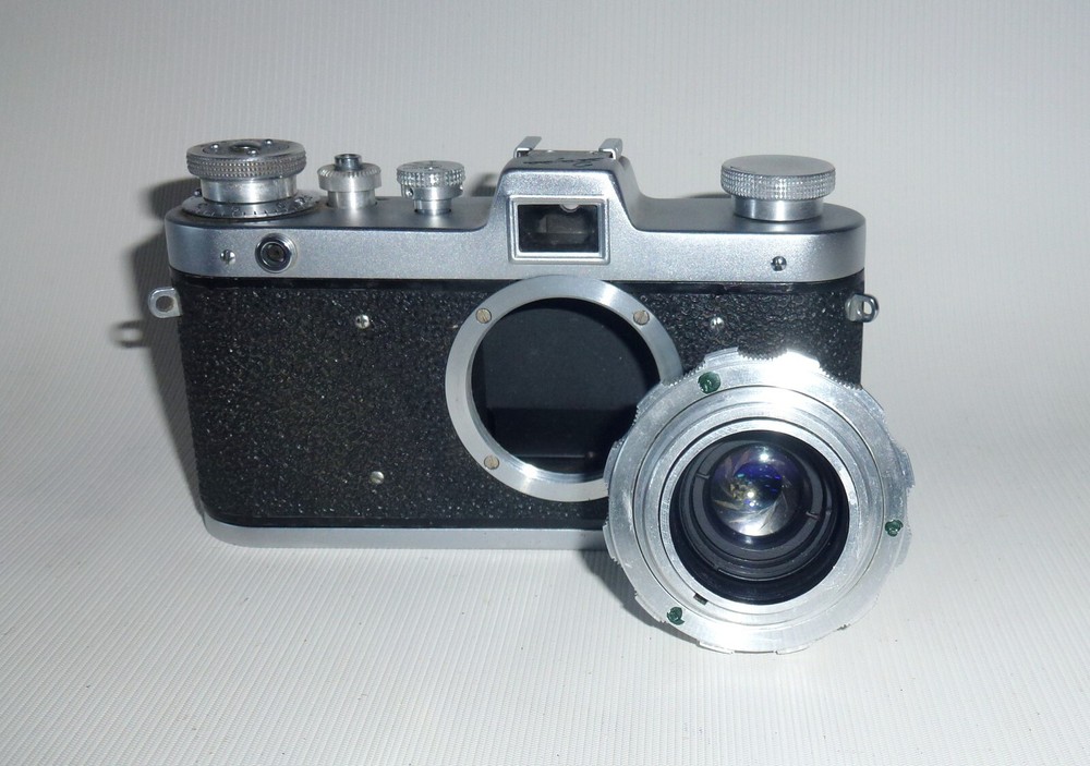Zarya Soviet Rangefinder camera with Lens INDUSTAR-26m 2.8/52