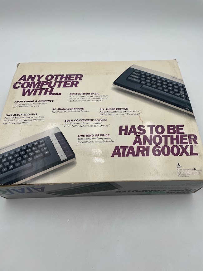 ATARI 600XL Home Computer New Worn Box