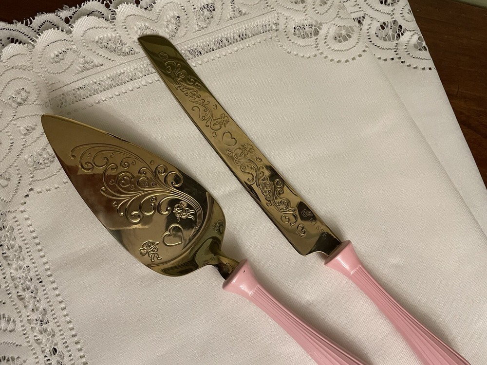 hissf cake pie pastry servers