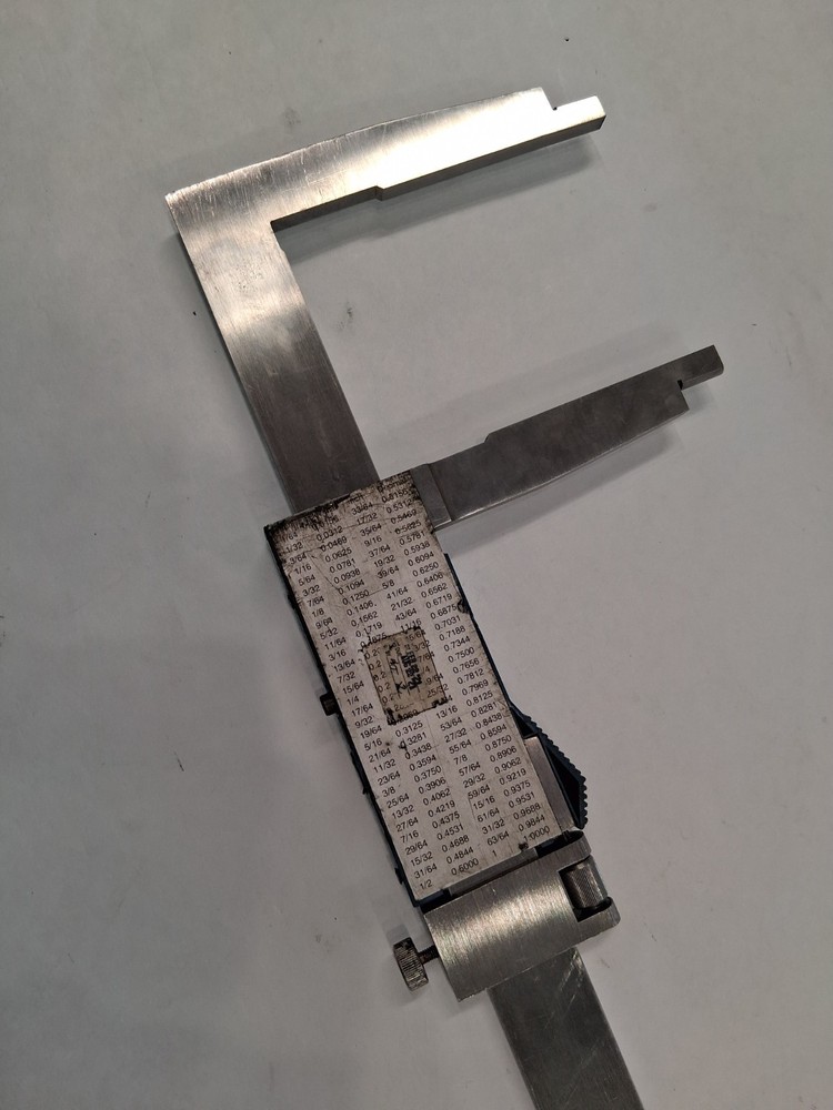 Fowler 54-100-042-1 ELECTRONIC CALIPER 40" W/RS232- USED