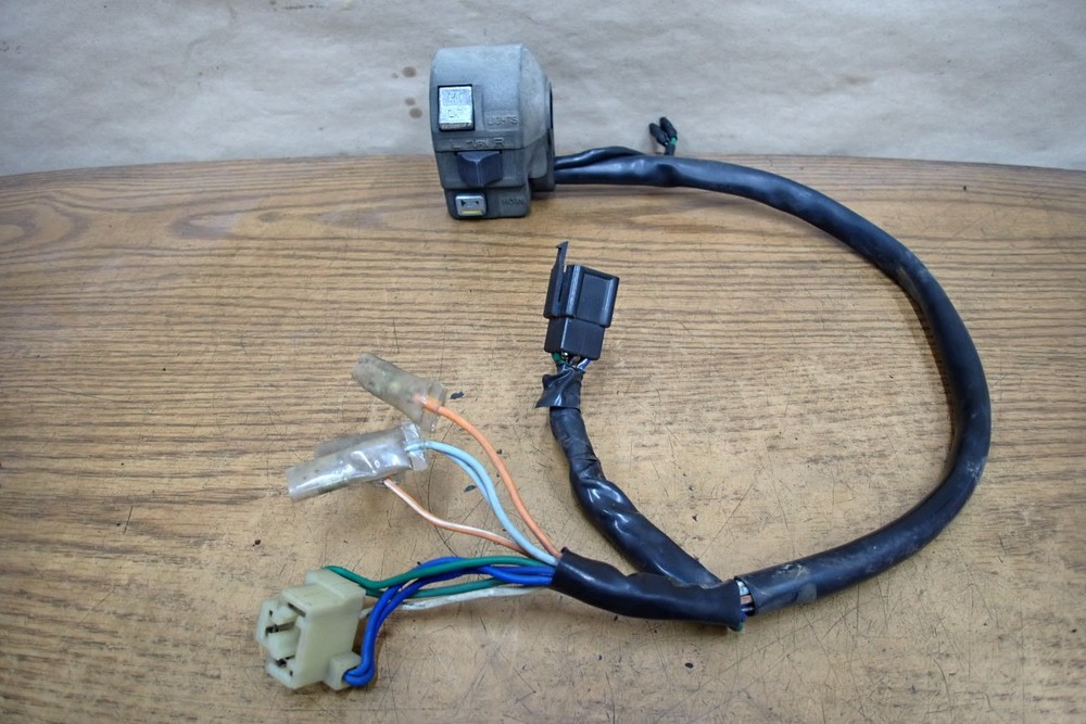 1982 HONDA MAGNA VF750C LEFT HAND SWITCH CONTROL