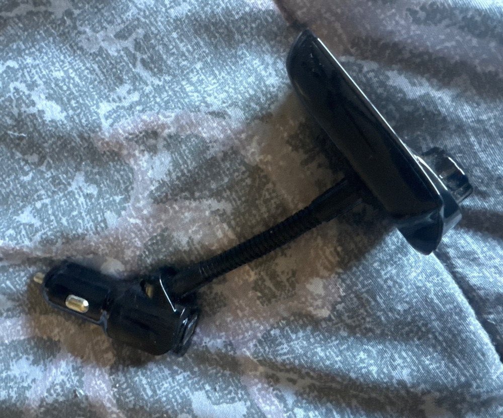 Nulaxy KM18 Wireless In-Car Bluetooth FM Transmitter Audio Receiver wireless-NEW