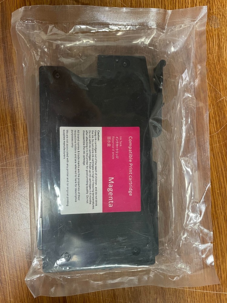 Magenta print cartridge