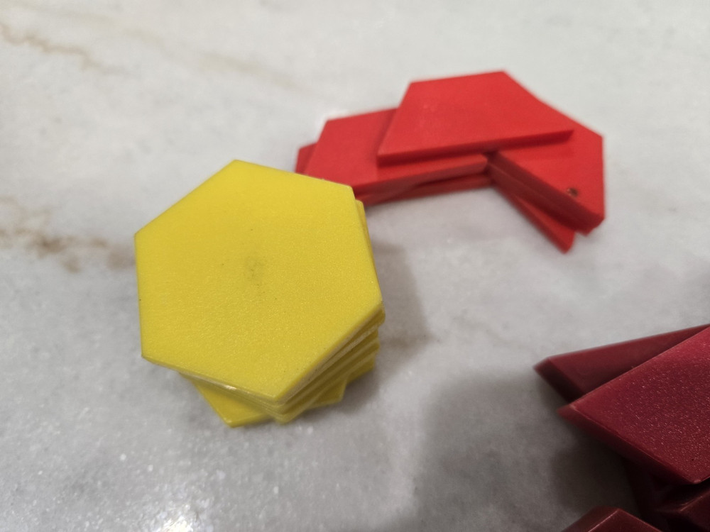 Math Manipulatives Plastic Tangram Pattern Blocks... 229 Pieces!