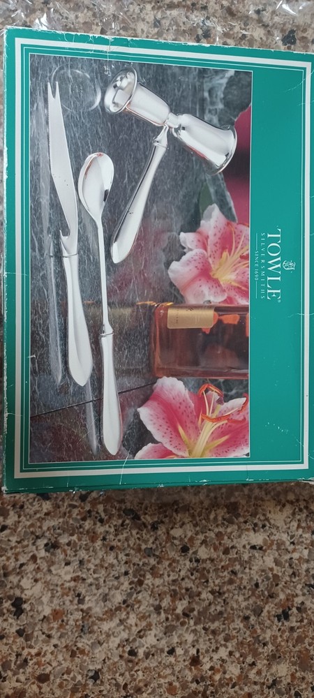 TOWLE SILVERPLATED 3 PIECE BAR SET