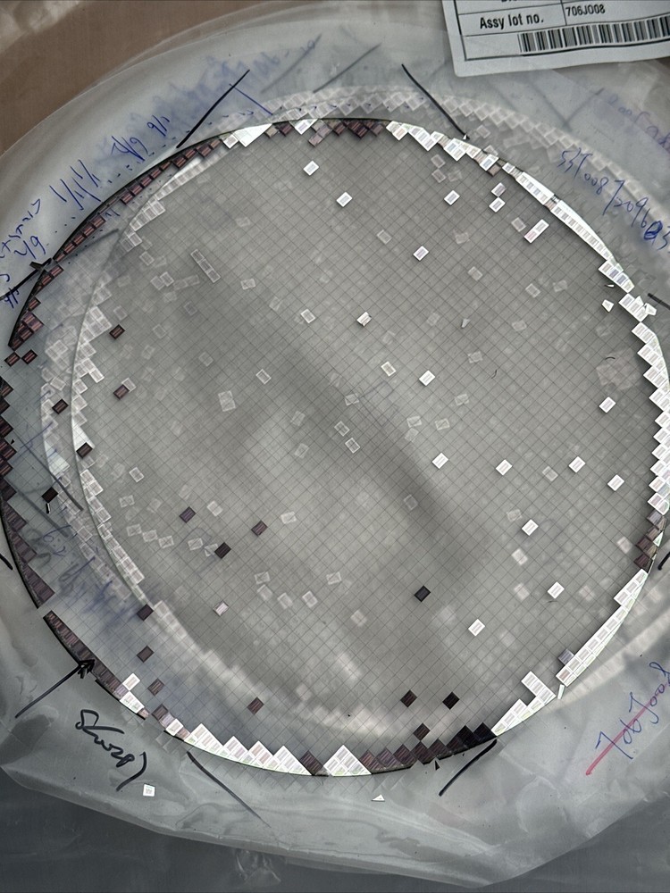 100pcs Plus. silicon dies wafer