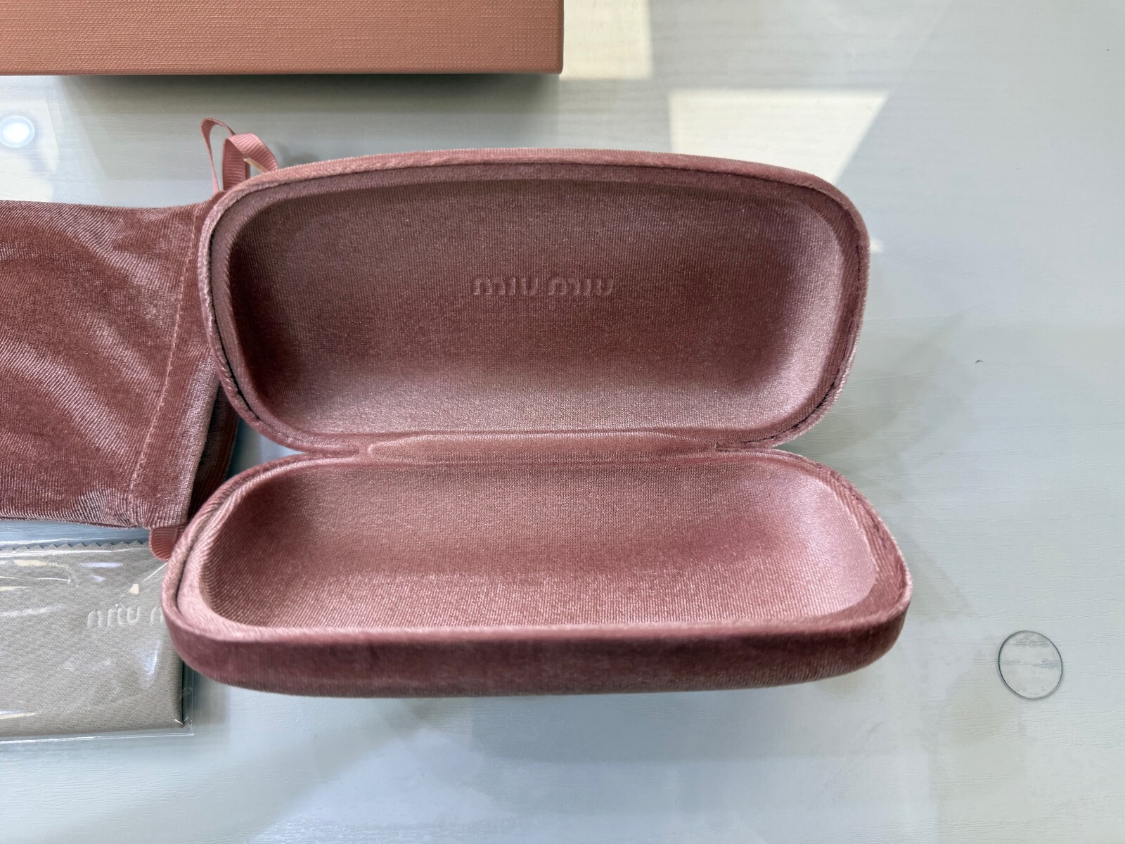 MIU MIU SUNGLASSES VELVET CLAMSHELL HARD CASE & W/ ACCESSORIES