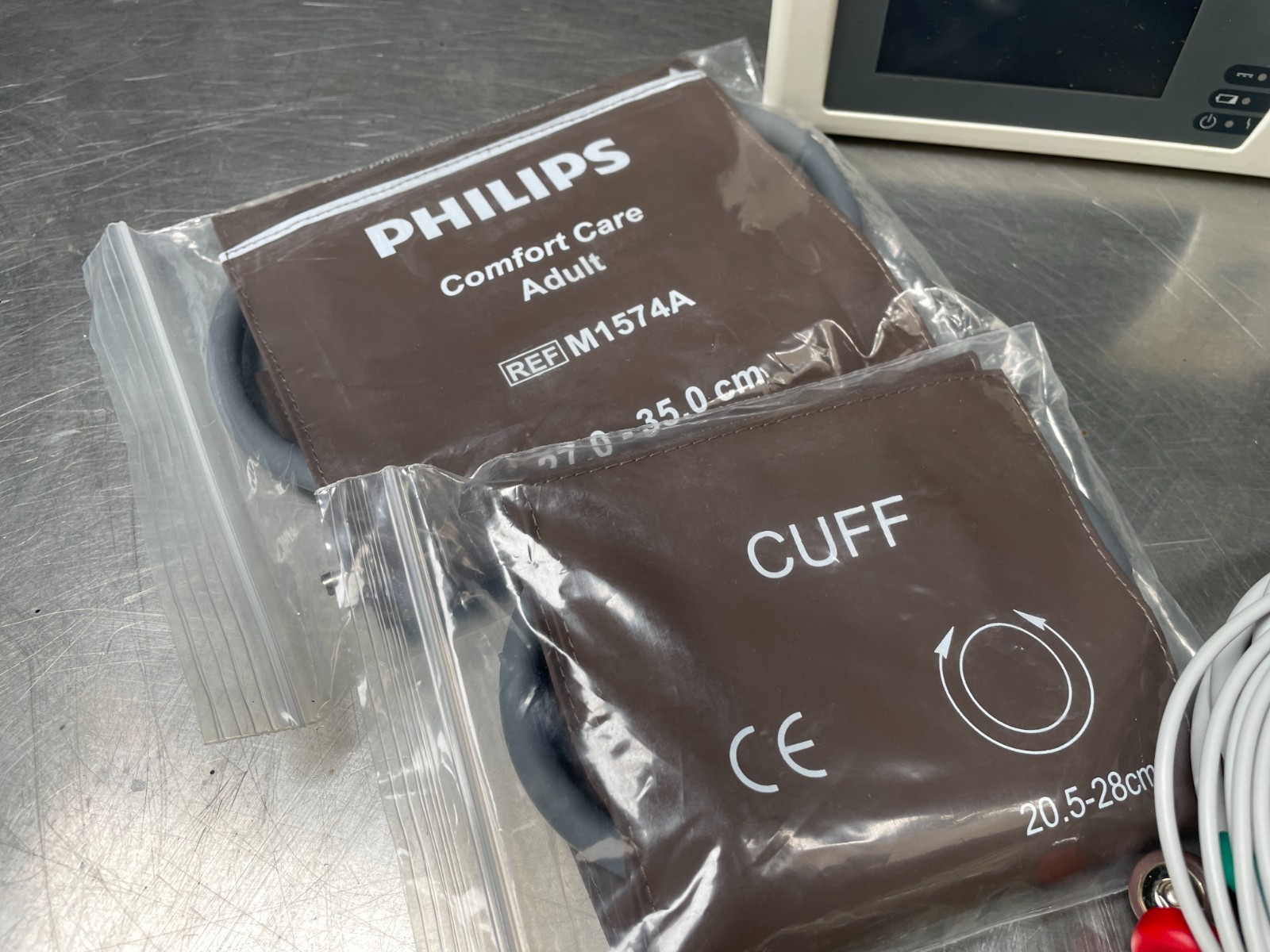 Philips Intellivue X2 M3002A Monitor W/ Battery SpO2 Hose Cuffs ECG