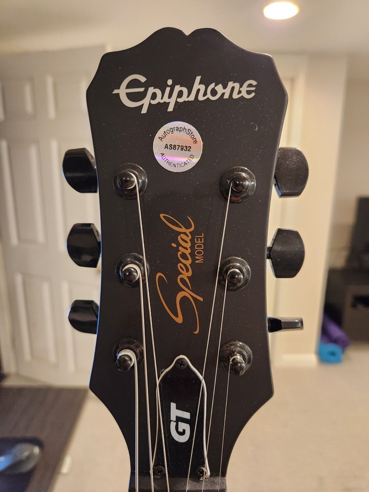 B.B. King Signed Autographed Epiphone Les Paul Special