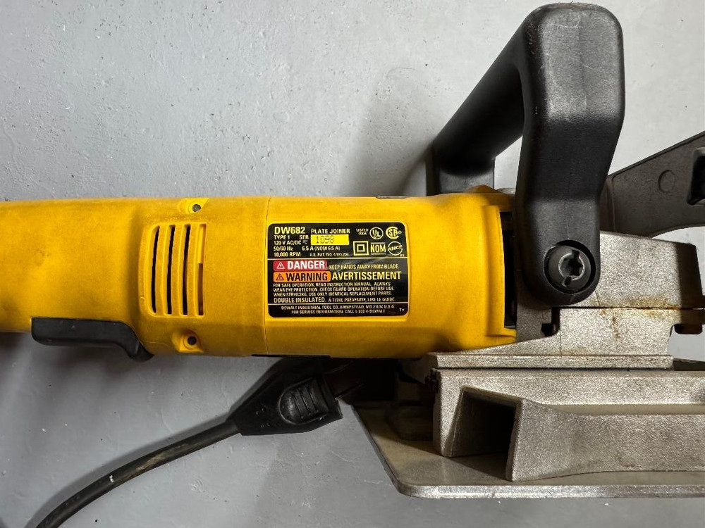 Dewalt DW682 Plate Joiner