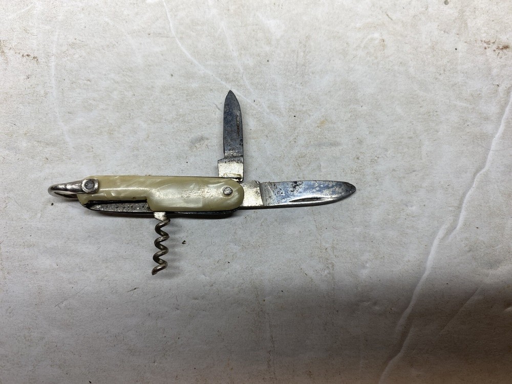 Vintage Small 3 Blade Implement Folding Pocket Pen Knife MOP Handle