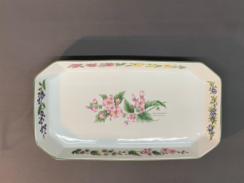 Royal Worcester WORCESTER HERBS 15" Rectangular Baker ~ Marshmallow