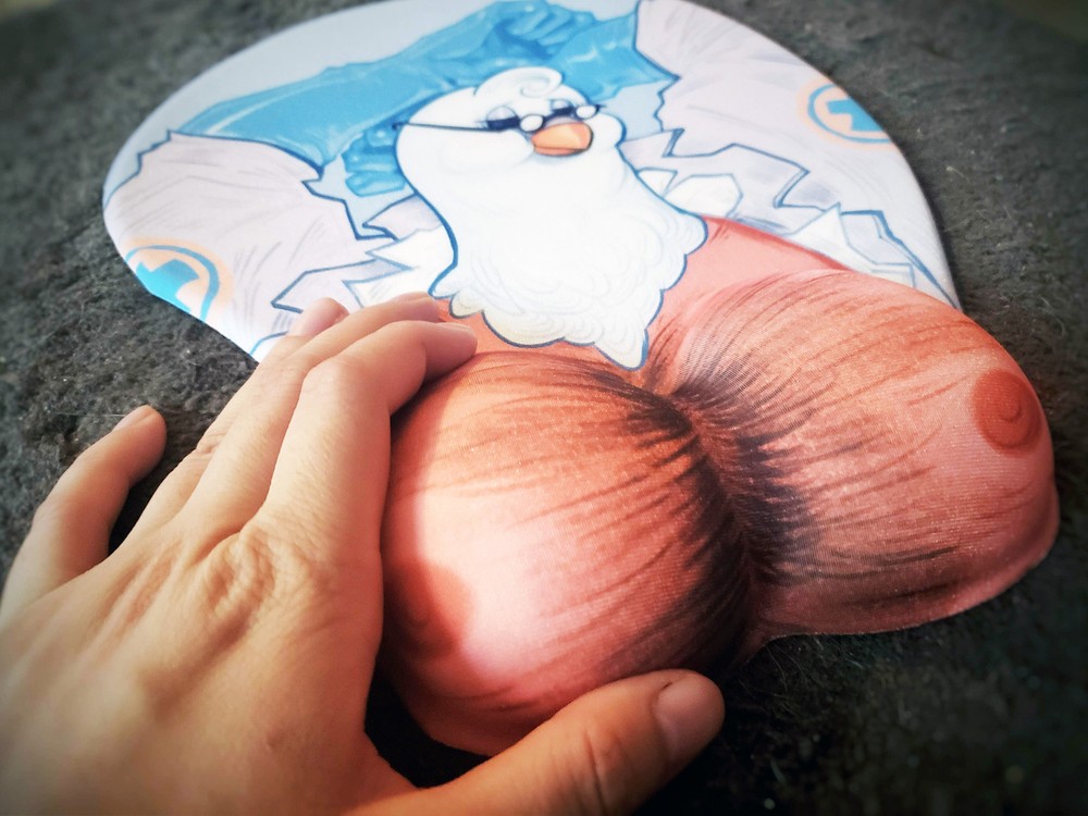 TF2 blue Medic Ergonomic Mousepad