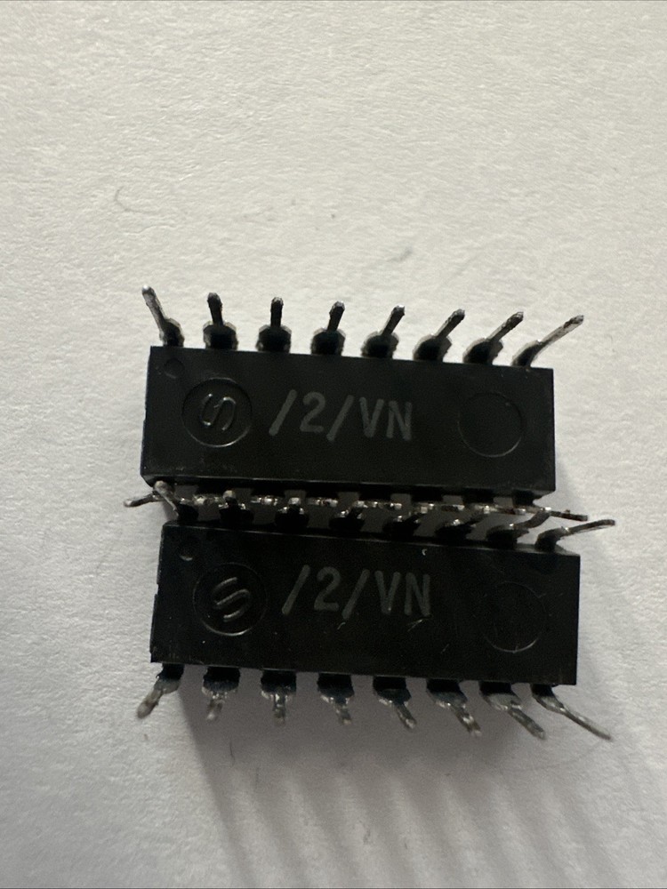 electronics chips Lost 2 Lm1111CN