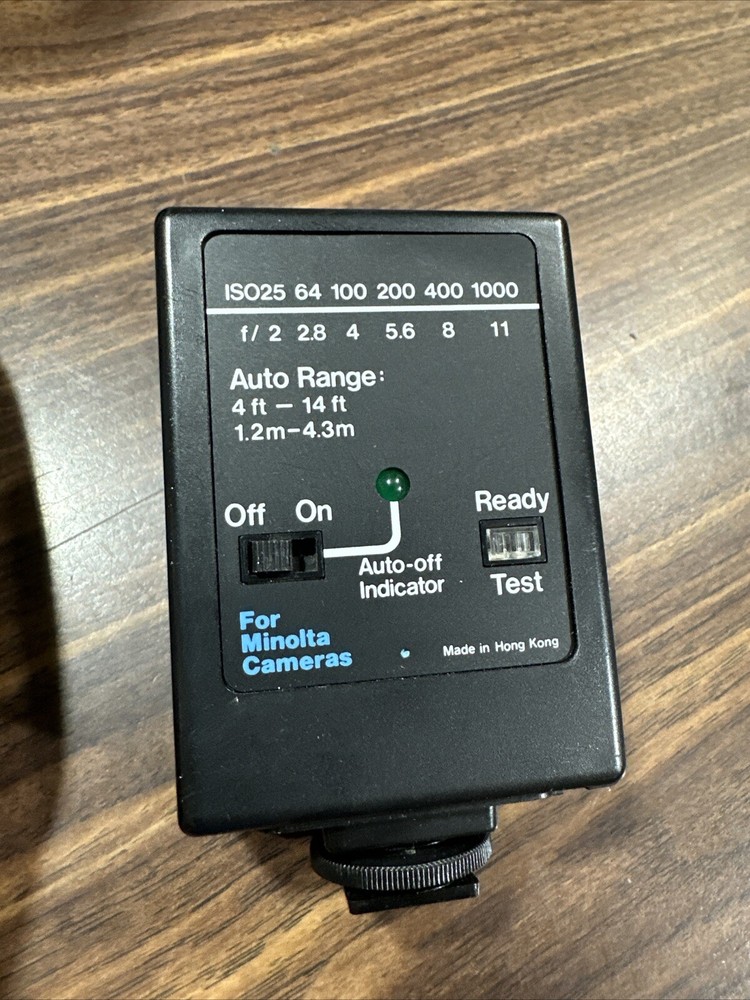 Focal DA-200S-M Auto Electronic Camera Flash