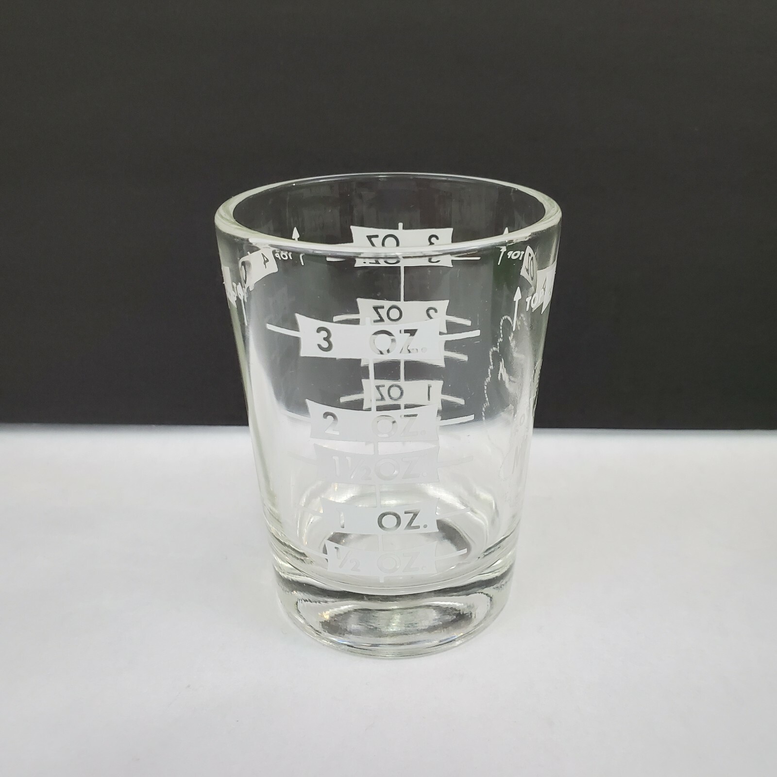 4 oz. Bar & Kitchen PROFESSIONAL Measuring Glass includes Half Measurements