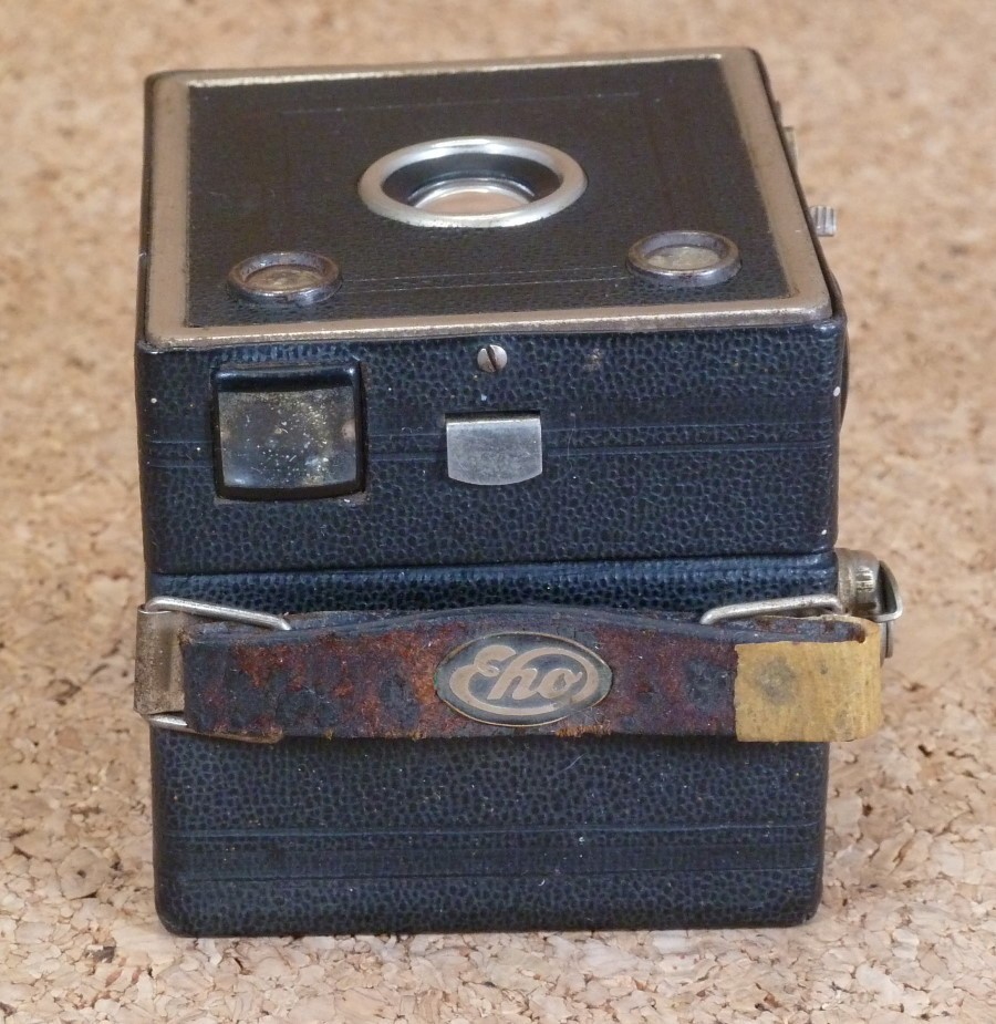 Vintage Eho Box 3x4cm Baby Box Camera (C.1932) - Nice original condition
