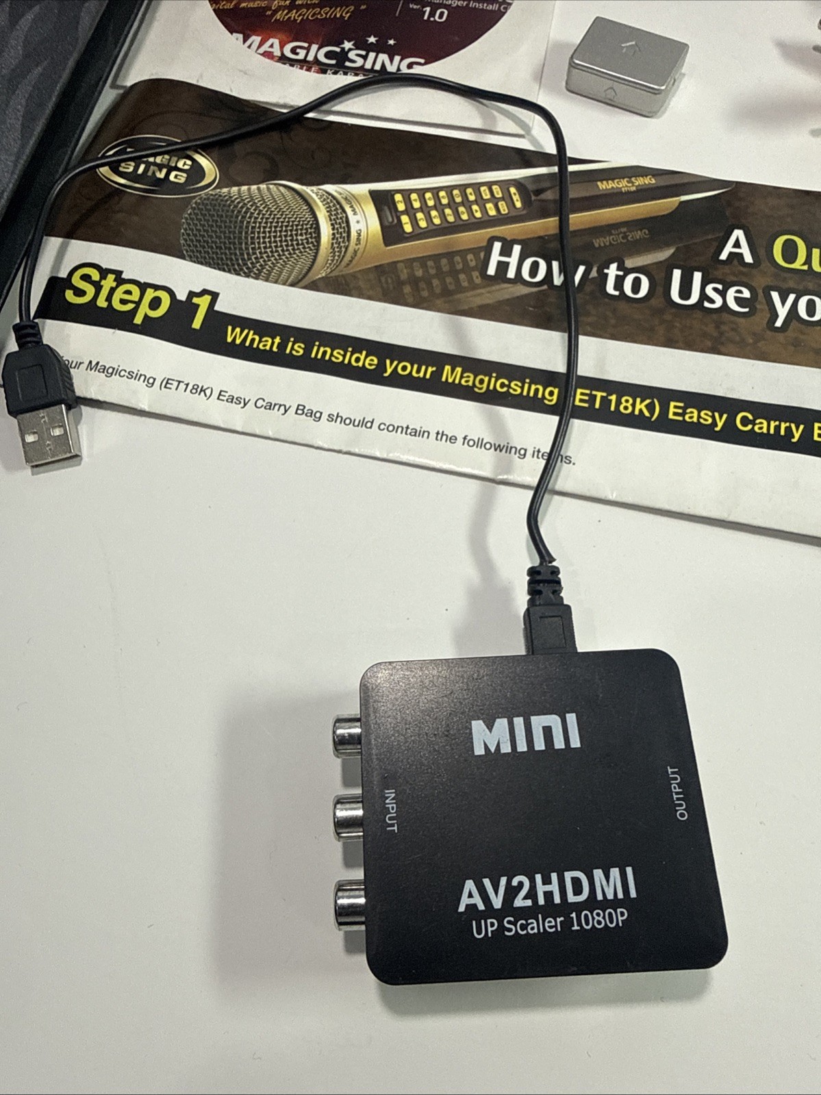 Magic Sing ET18K Karaoke w/2 Wireless Mics, Rom Discs , Dock & HDMI up Scaler