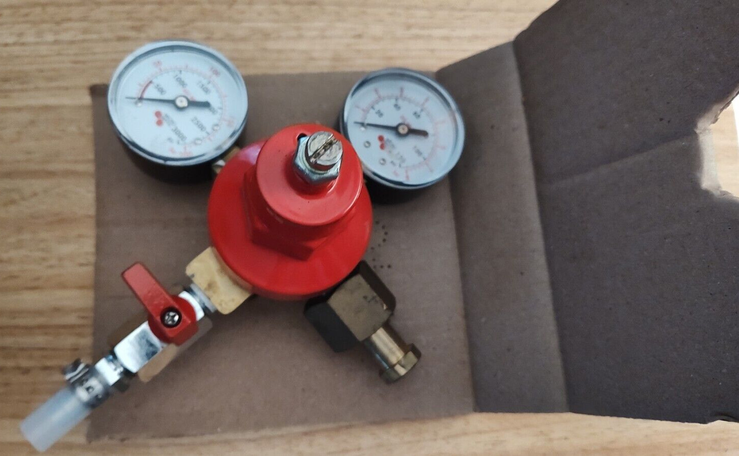 Micro Matic 842 CO2 Gas Regulator Primary Low Pressure 0-60 2 Gauge NIB