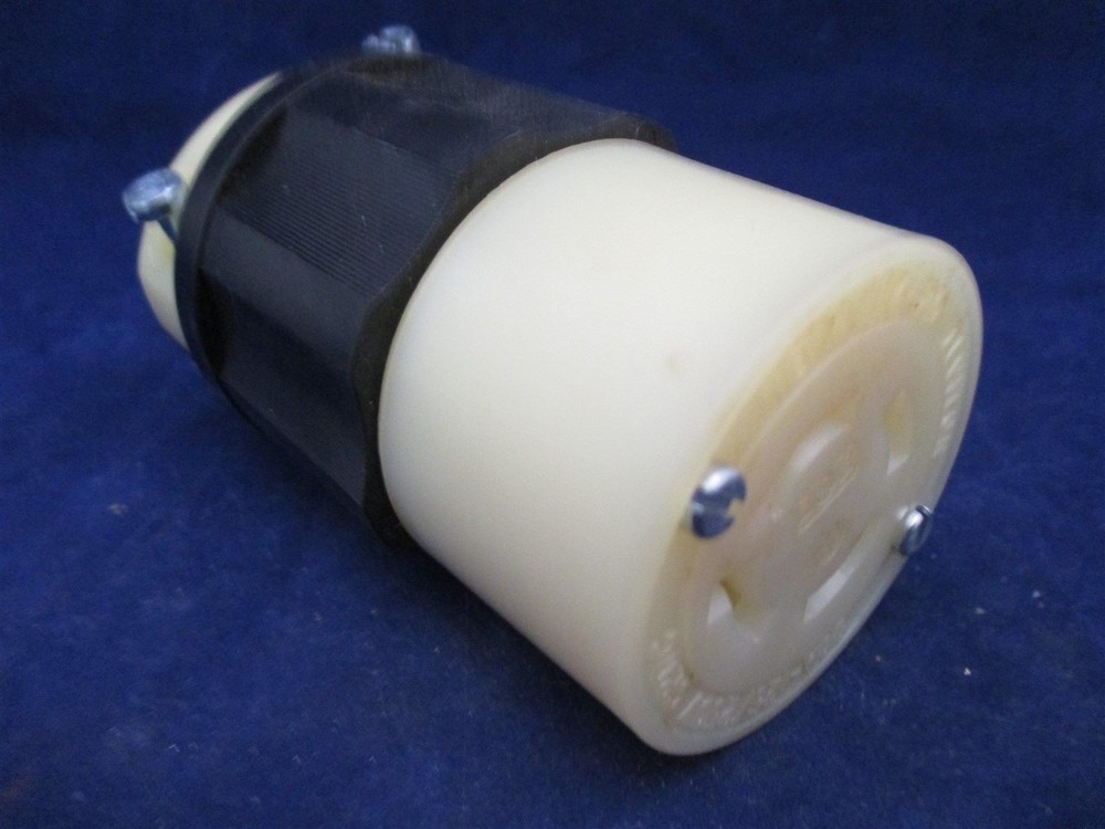 Leviton Connector 2413 new