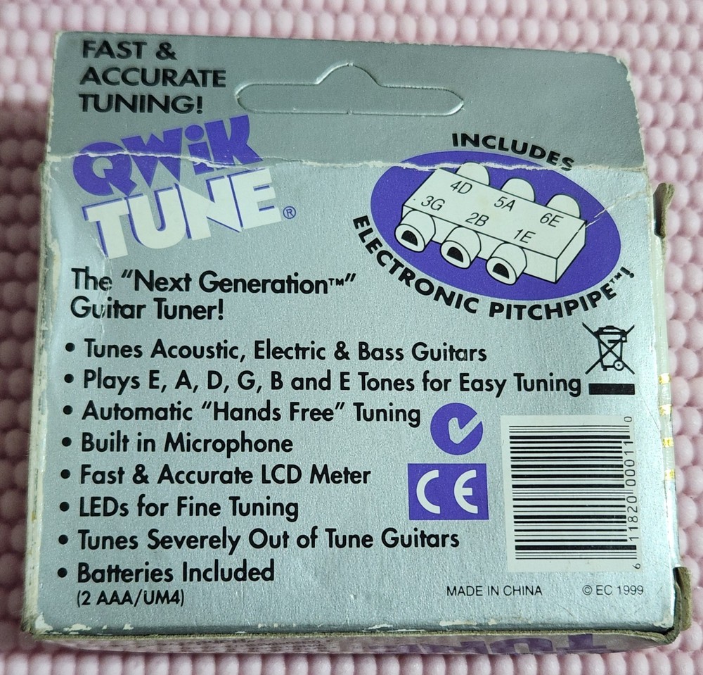 QWIK TUNE Automatic Guitar Tuner Pitch pipe Electronic QT-11
