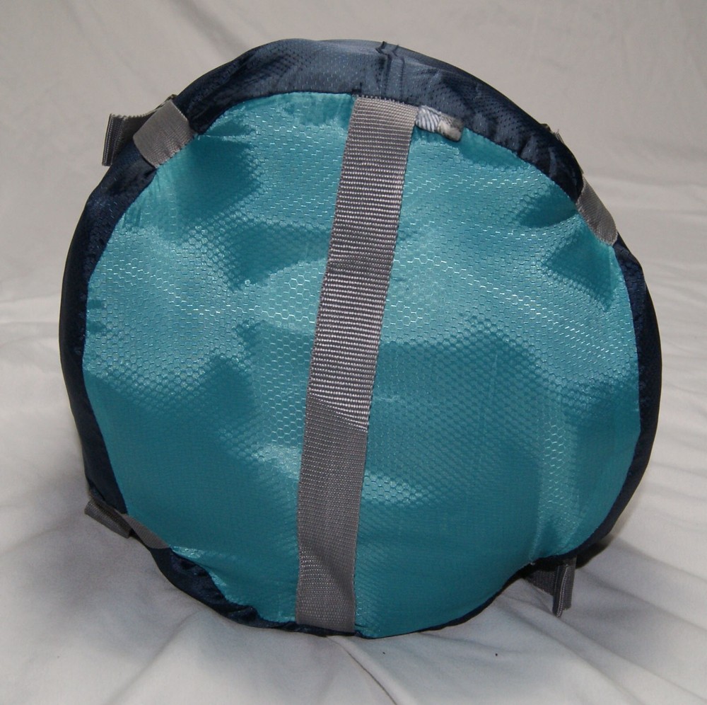 canway sleeping bag w/ carry case