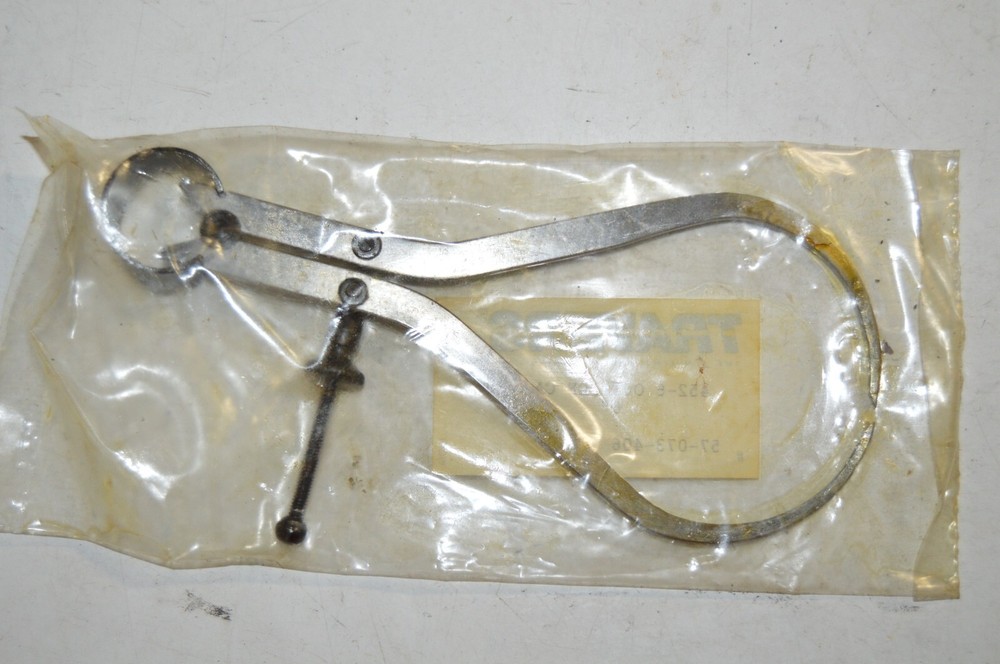 TTC 452-6 Outside Type 6" (150mm) Solid Nut Nut Type Drafting Caliper 57-073-406