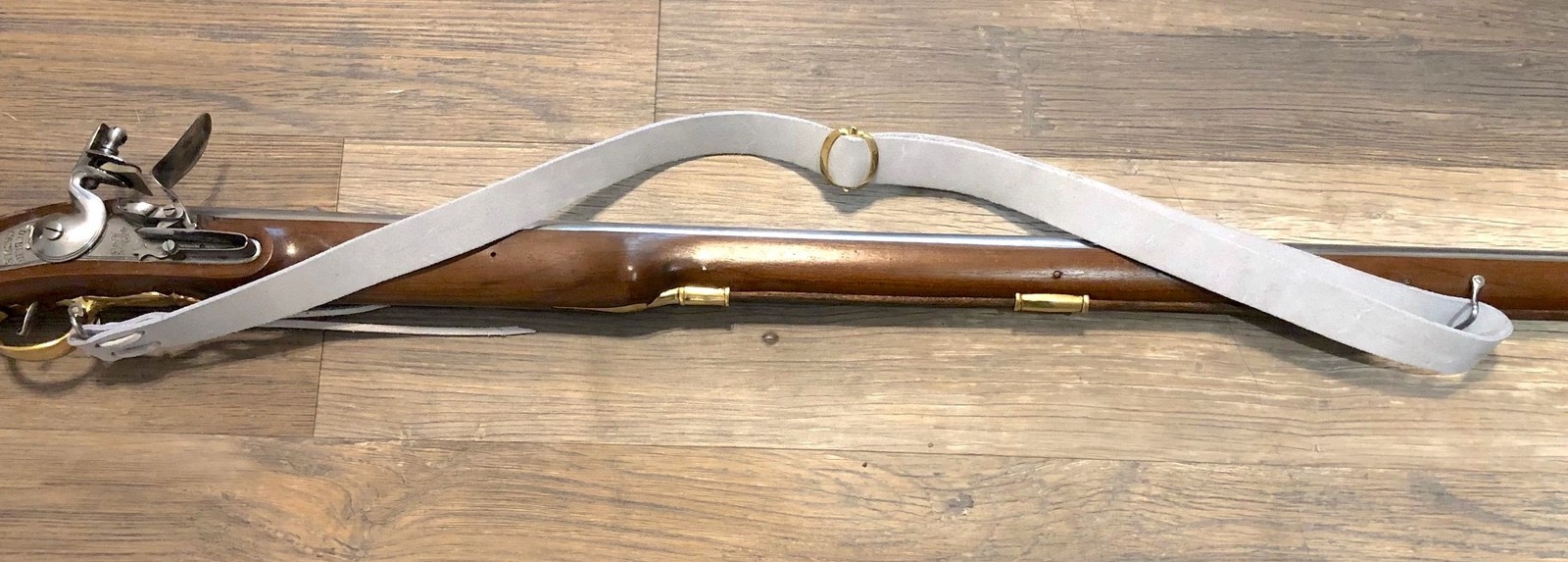 White Buff Leather Musket Sling with Buckle