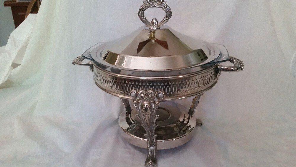 Damaged-Silver plated Pierced Gallery 2 qt. Round Food Warmer w lid-can u Sauder